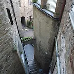 Vannucci House *