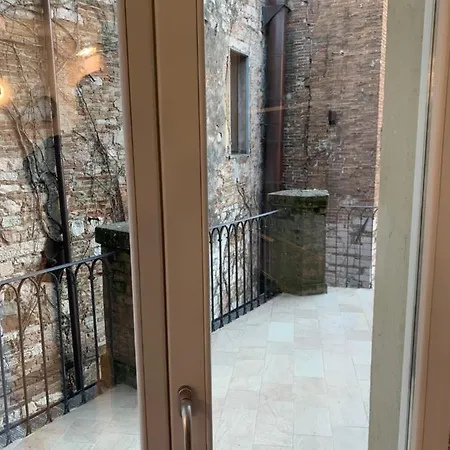 Vannucci House