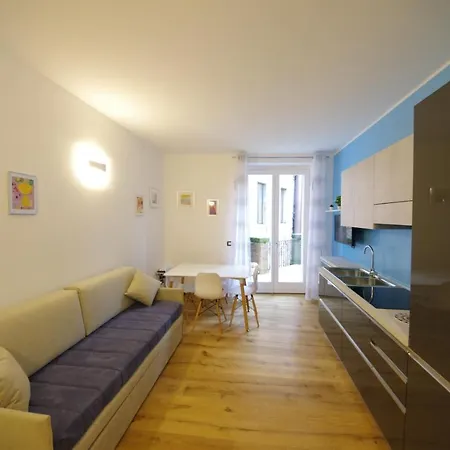 Vannucci House דירה