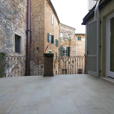 Apartamento Vannucci House