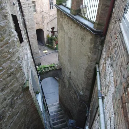 Vannucci House *