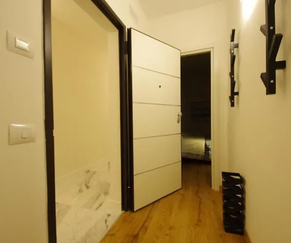 Apartament Vannucci House *